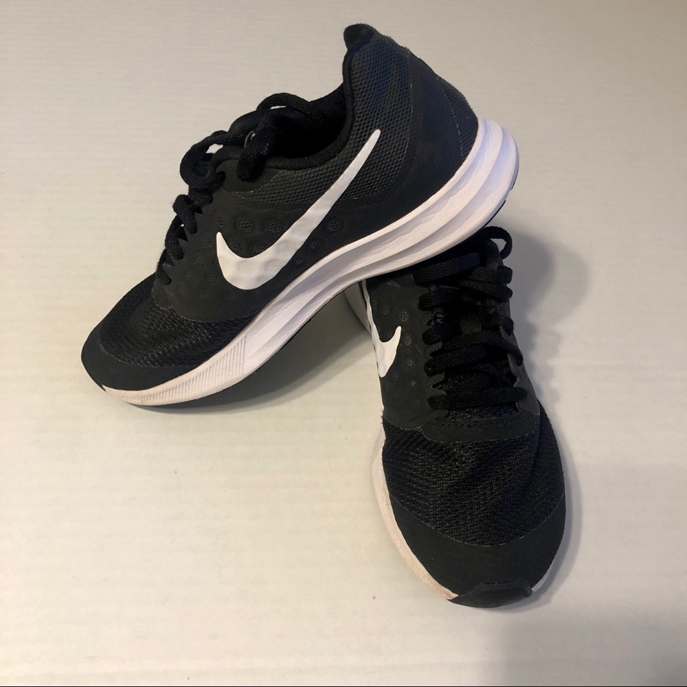 Nike Black & White Youth Shoes